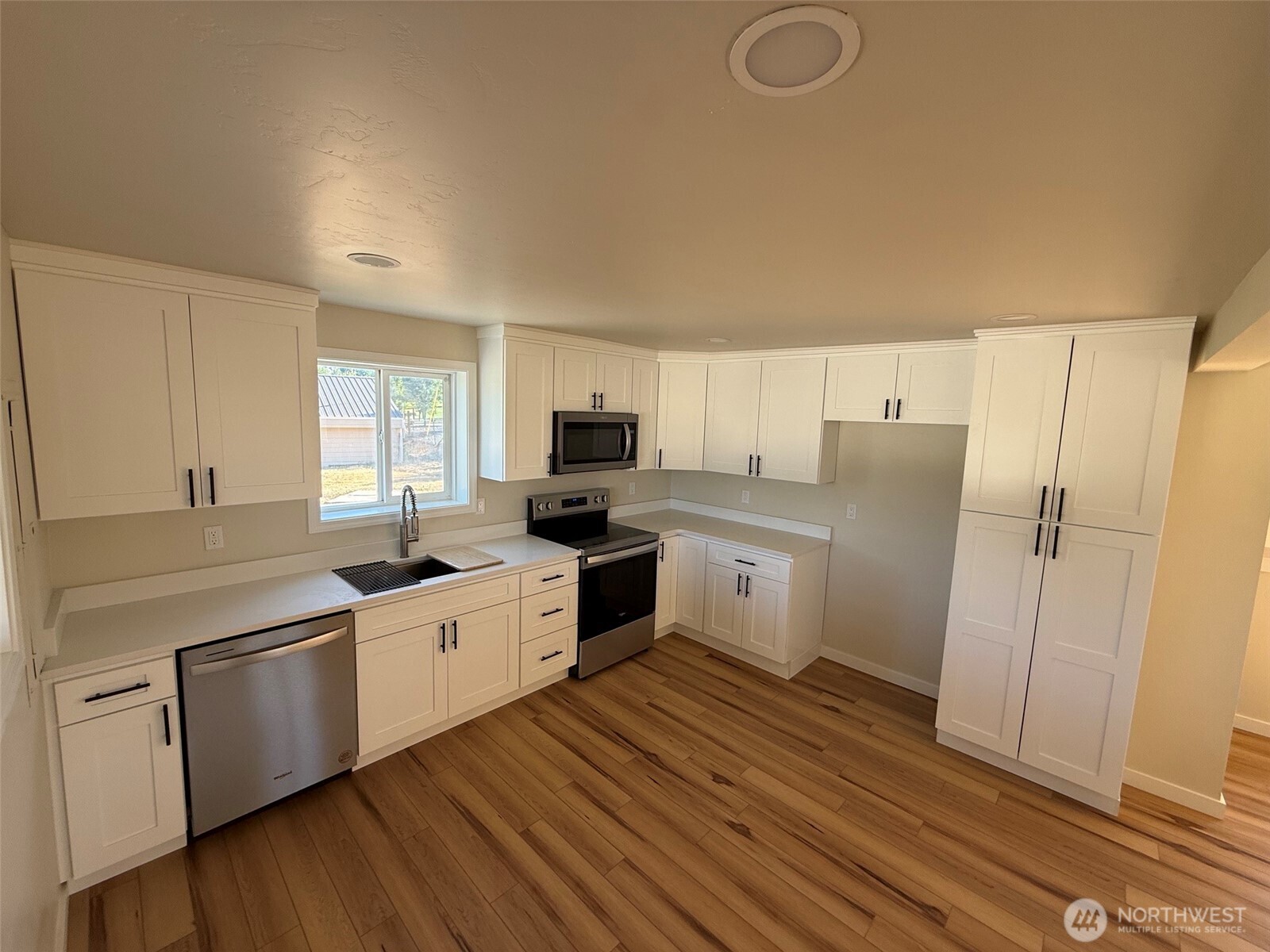 990 Lancaster Road Property Photo 8