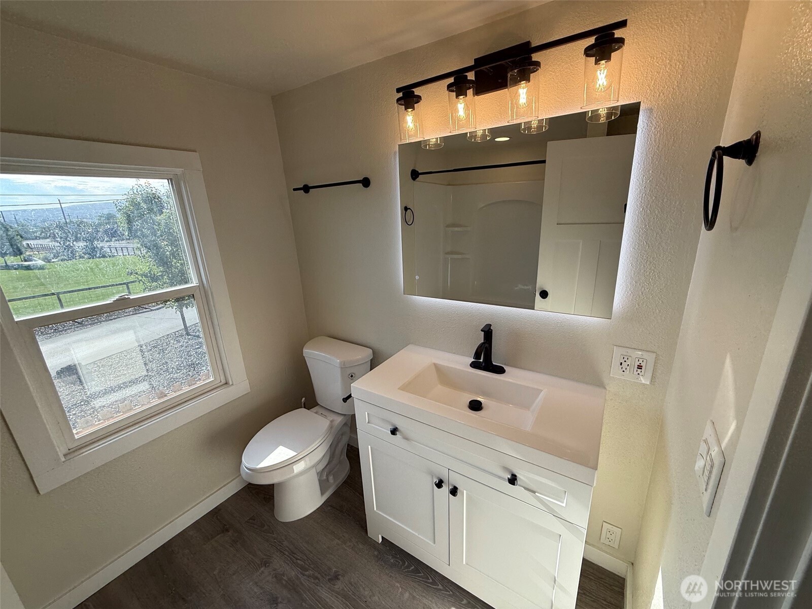 990 Lancaster Road Property Photo 23