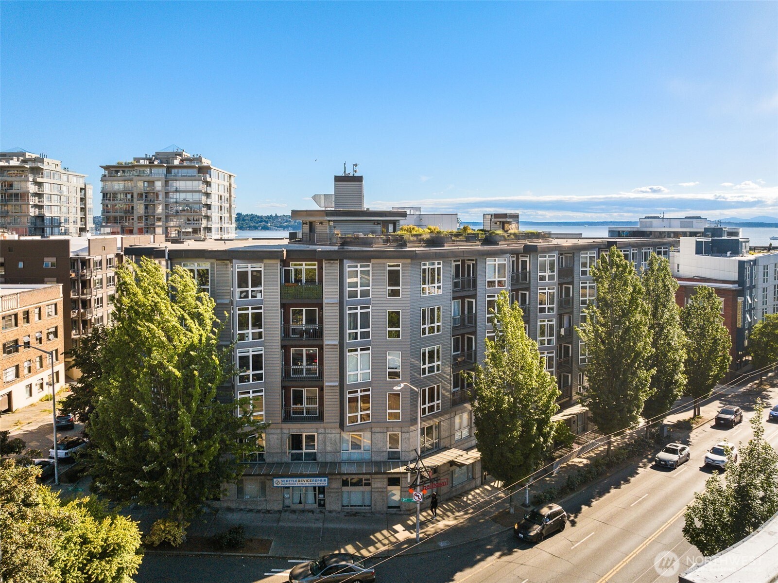 159 Denny Way 411 Property Photo 5