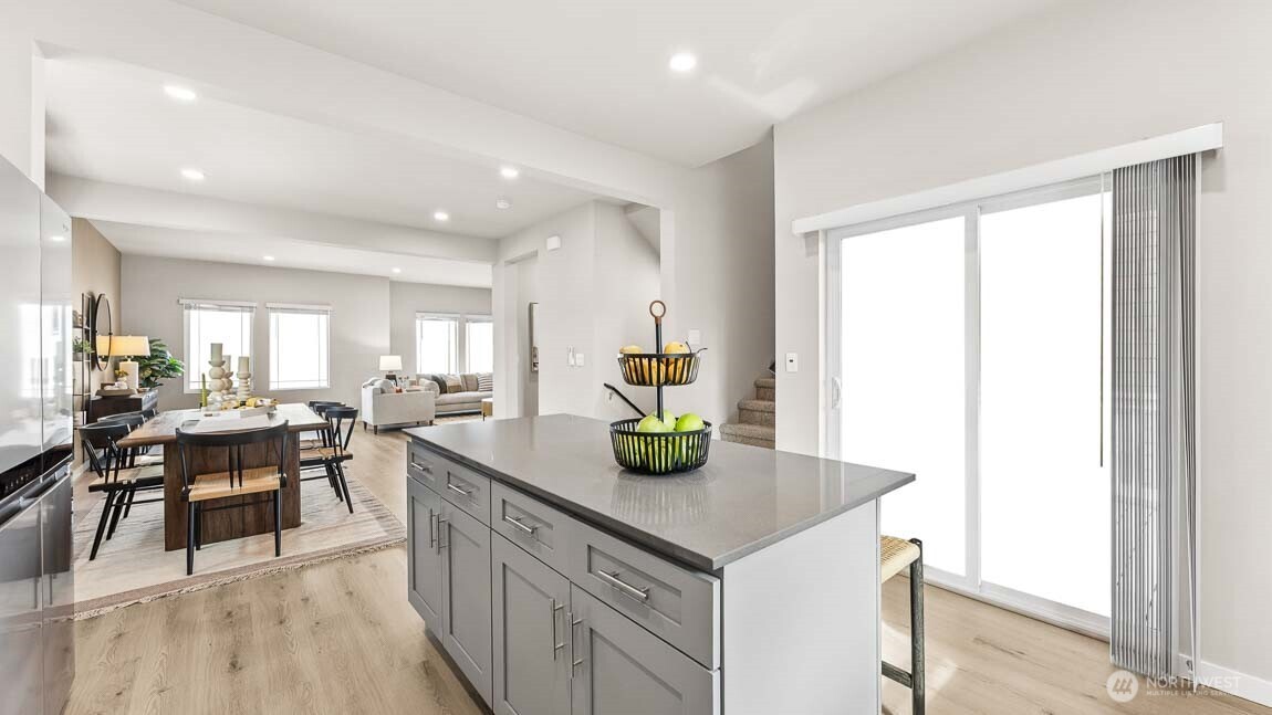 13901 11th Place B Property Photo 7