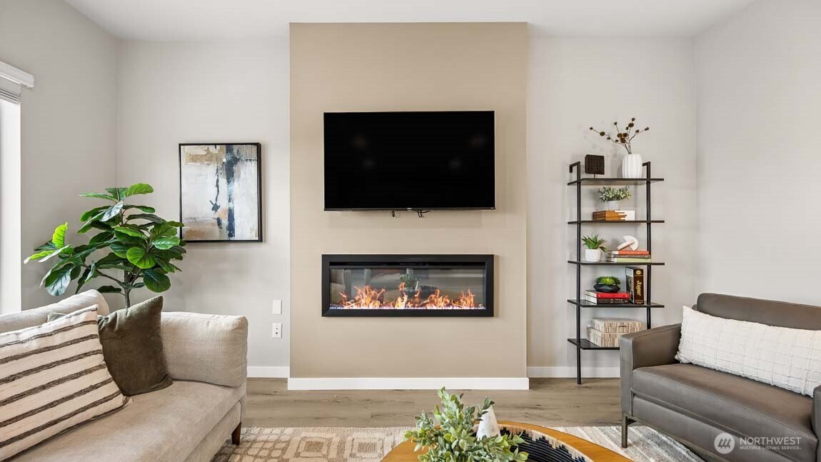 13901 11th Place B Property Photo 10