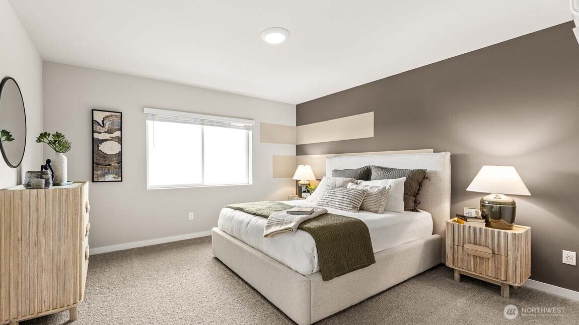 13901 11th Place B Property Photo 11