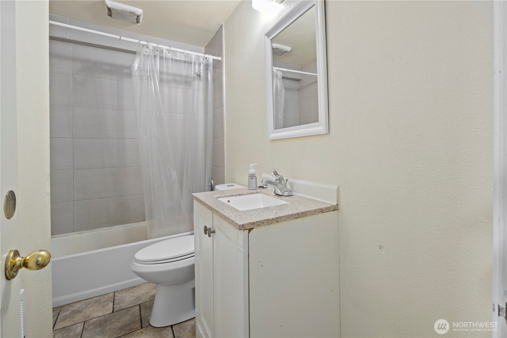 4714 17th Avenue Property Photo 6