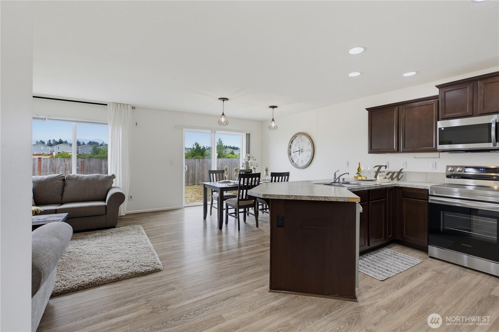 11602 189th Street Property Photo 6