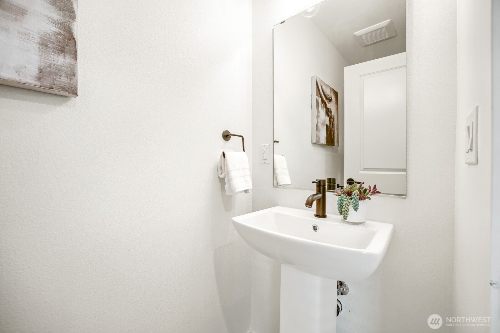 5206 Delridge Way B Property Photo 17