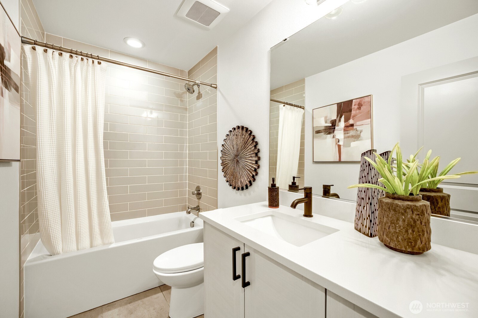 5206 Delridge Way B Property Photo 25