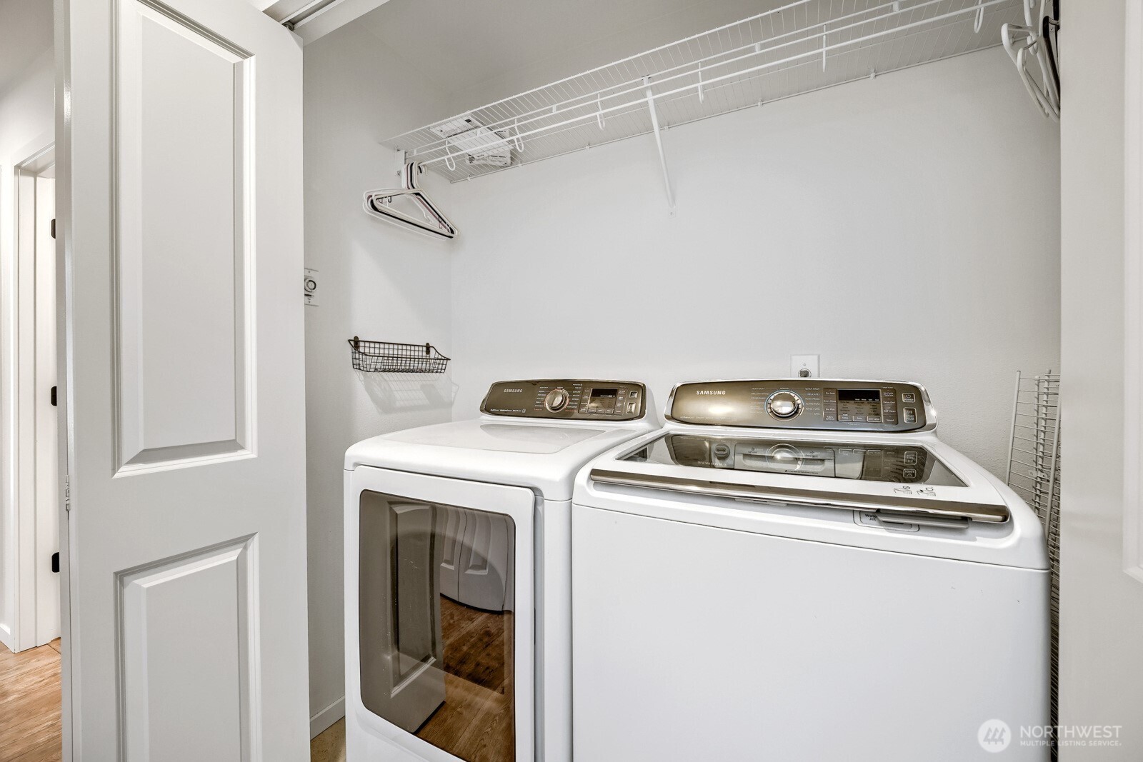 5206 Delridge Way B Property Photo 26