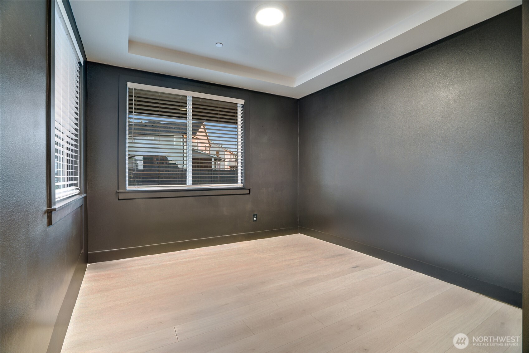 2302 29th Street Pl Property Photo 6