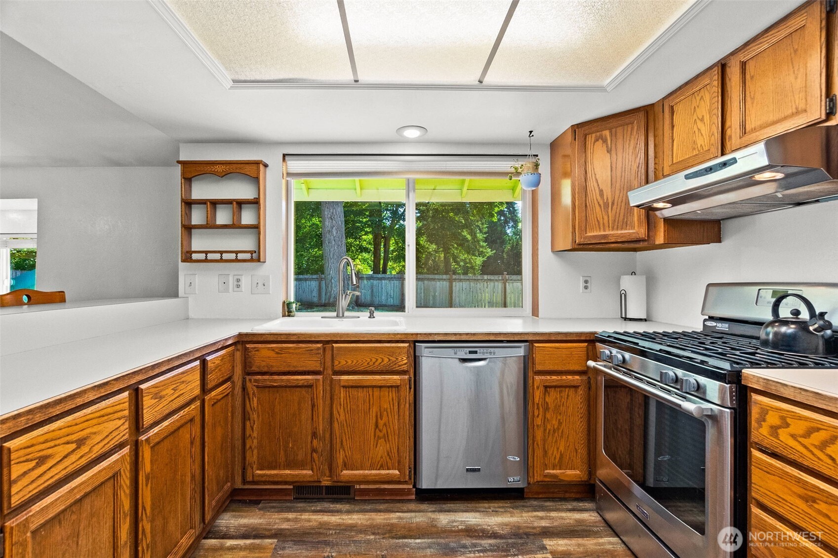 3930 Oxford Loop Property Photo 10