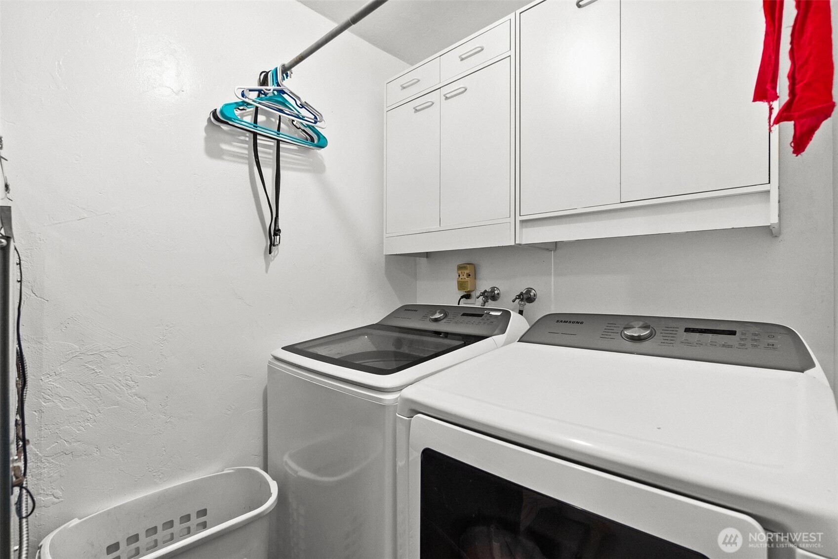 3930 Oxford Loop Property Photo 14
