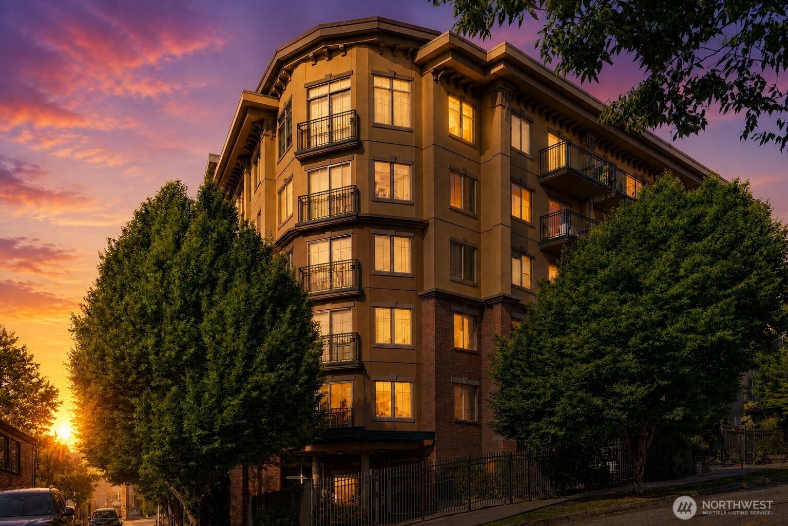 700 E Denny Way 603 Property Photo 3