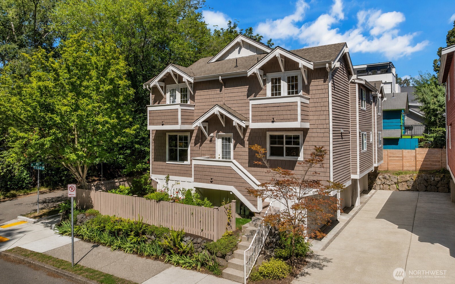 4720 Interlake Avenue Property Photo 1