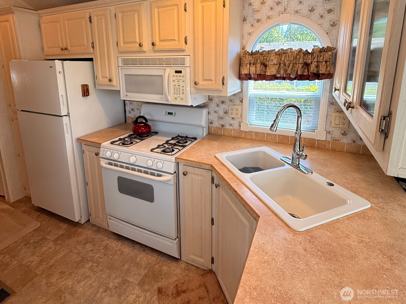 5001 Bay Road E45 Property Photo 7