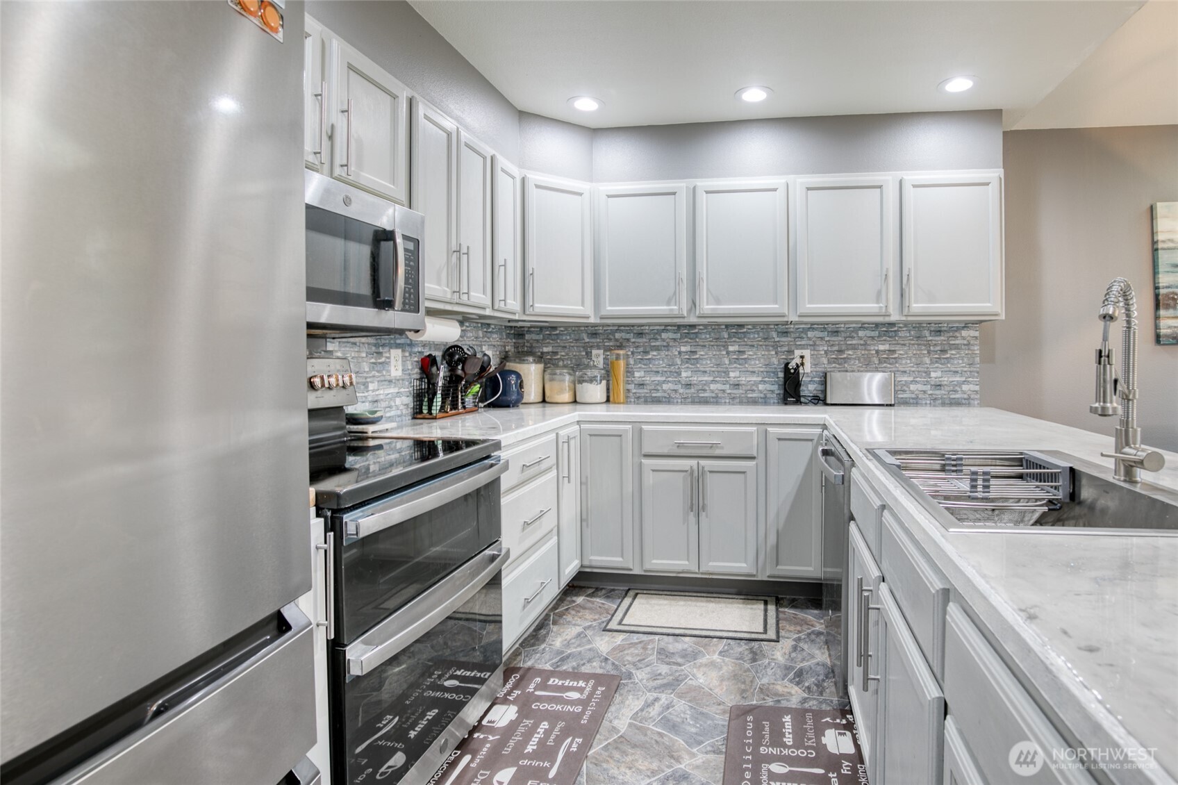 992 Point Brown Avenue 2 Property Photo 25