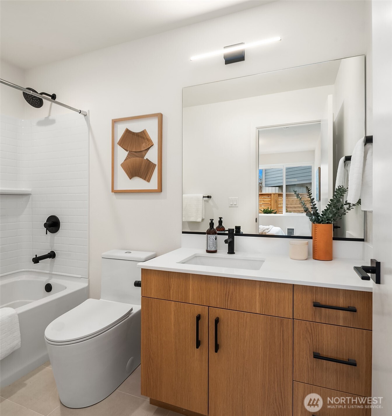 223 Ne 75th Street Property Photo 6