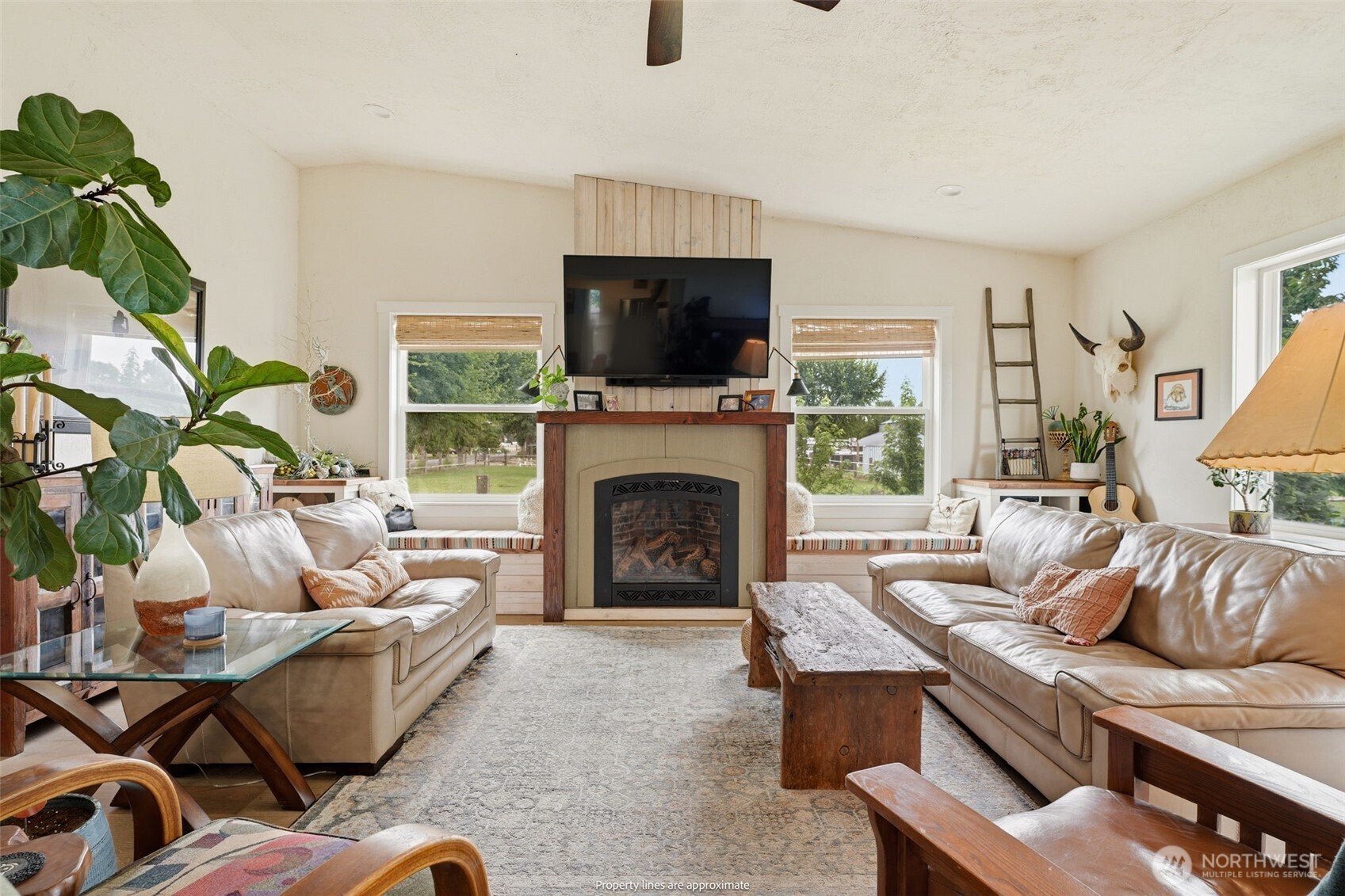 12801 N Pioneer Road Property Photo 9