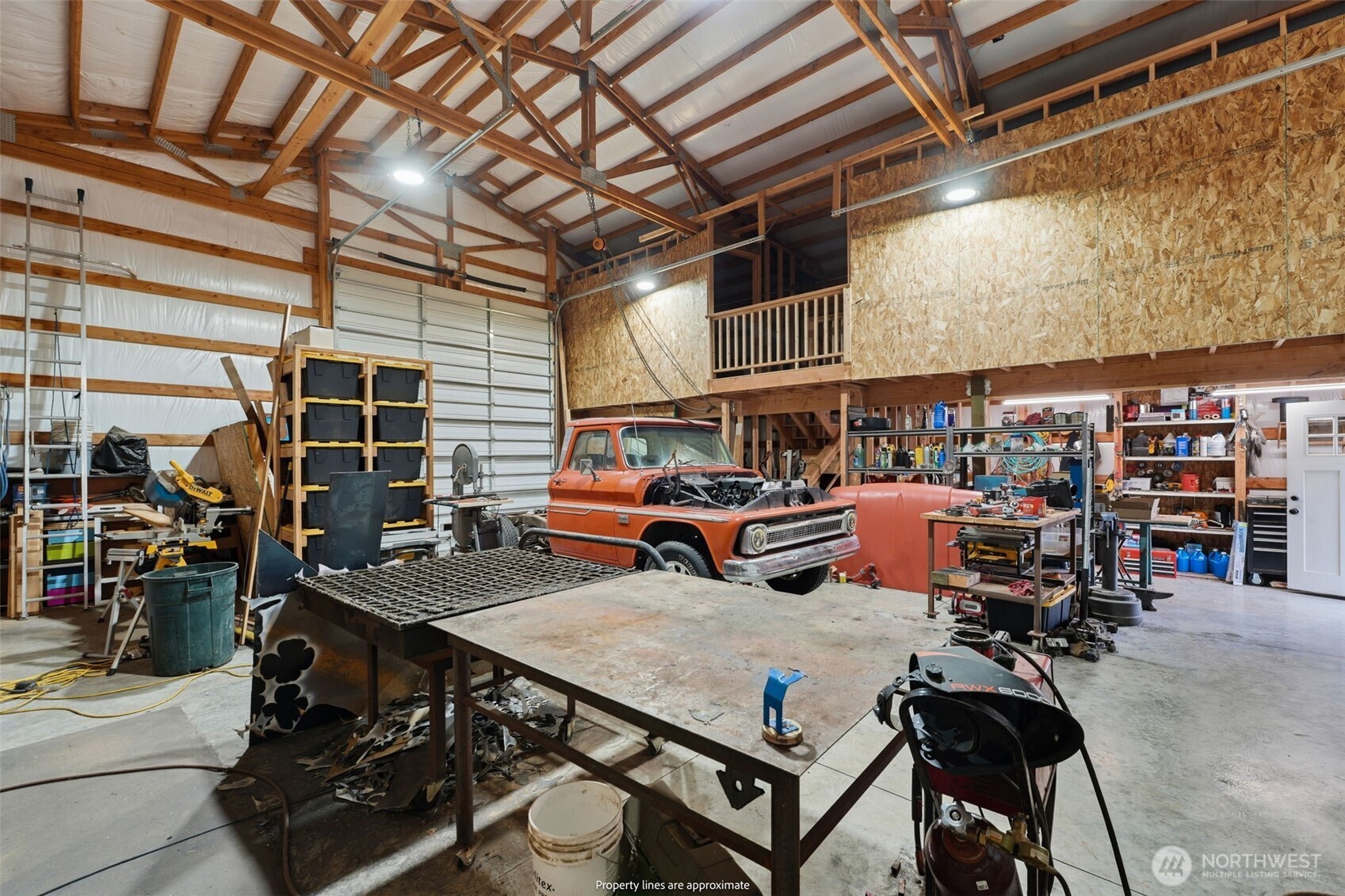 12801 N Pioneer Road Property Photo 32