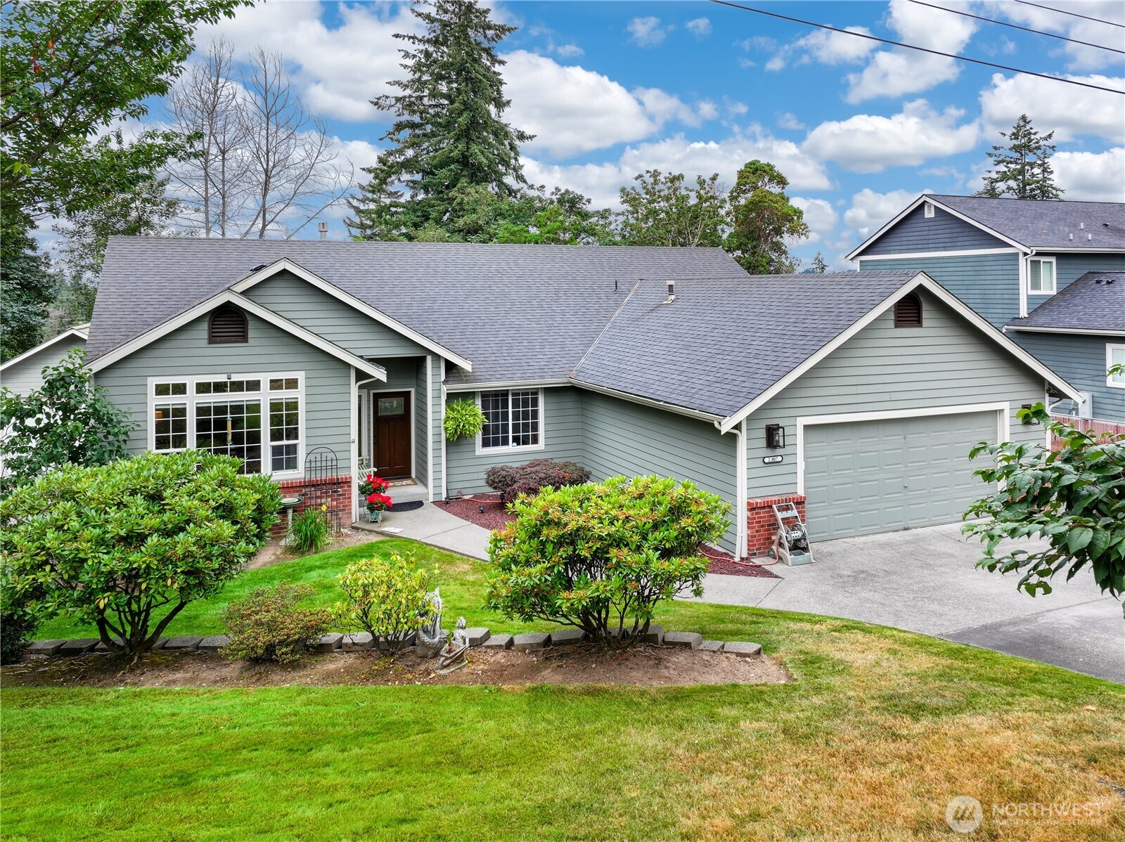 2307 16th Avenue Property Photo 1