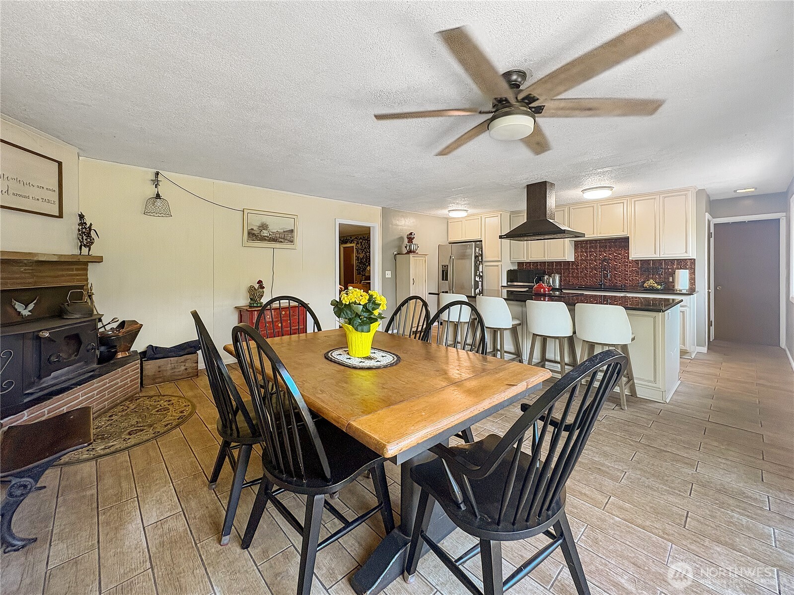 676 Adams Avenue Property Photo 15