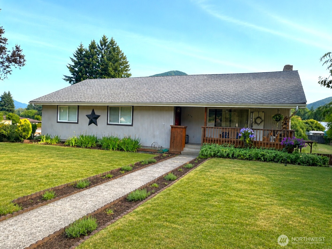 676 Adams Avenue Property Photo 37