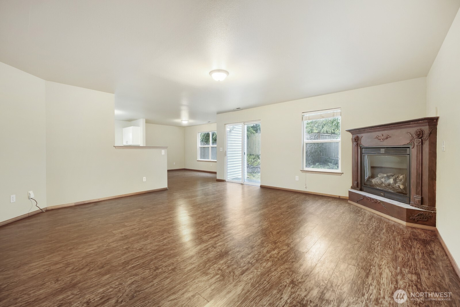 19317 105th Avenue Ct Property Photo 5