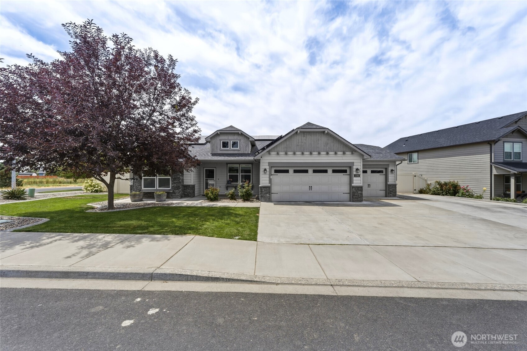 1396 Caprio Loop Property Photo 1