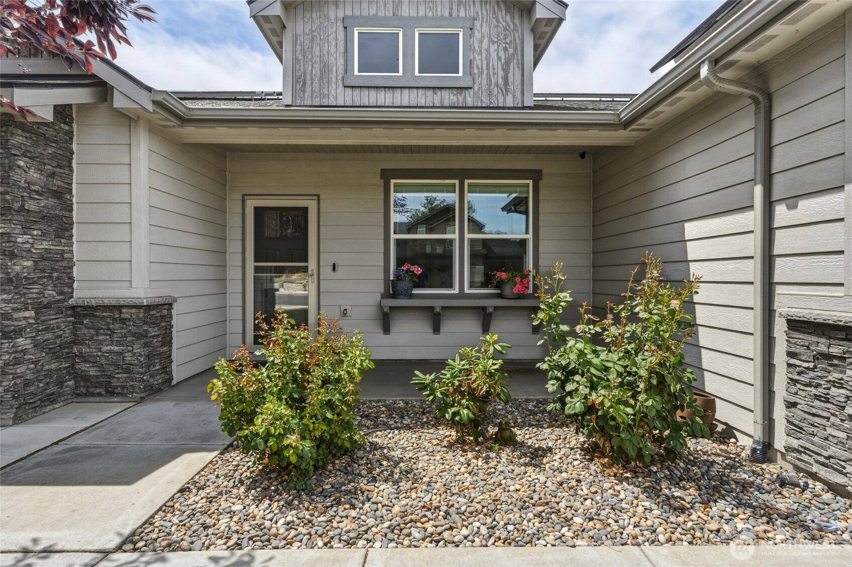 1396 Caprio Loop Property Photo 3