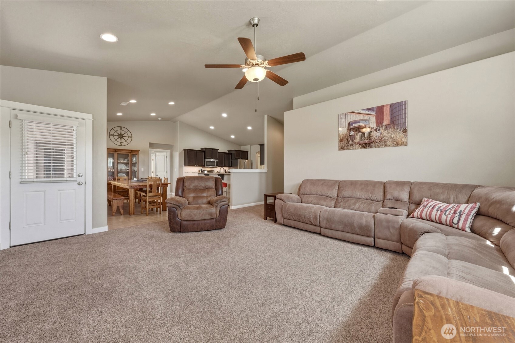1396 Caprio Loop Property Photo 13