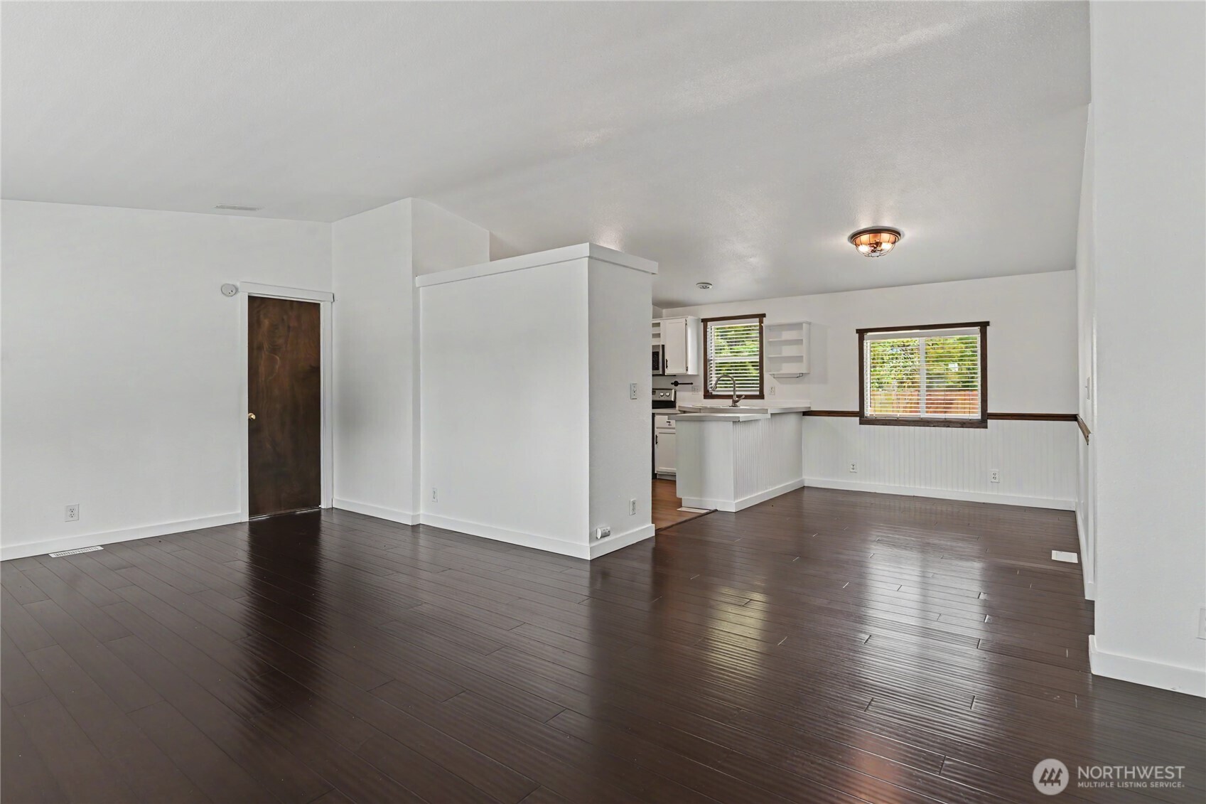8619 180th Way Property Photo 6