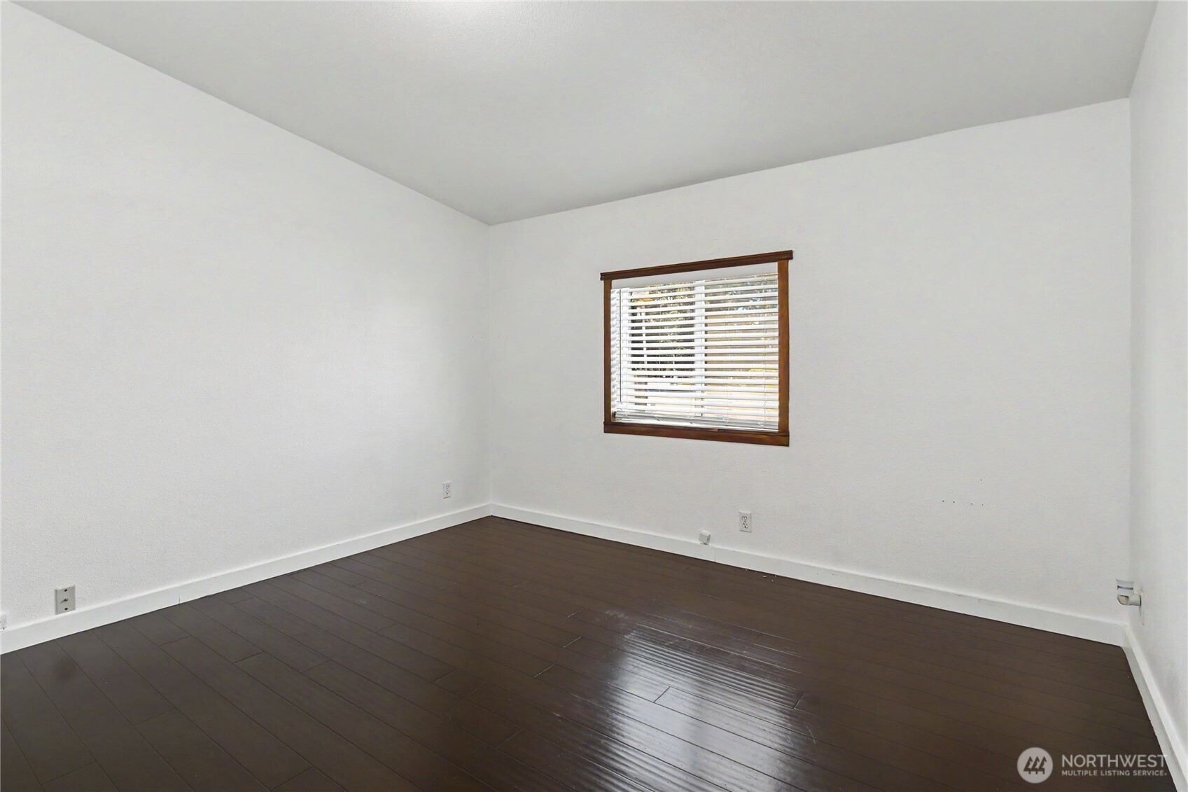 8619 180th Way Property Photo 9