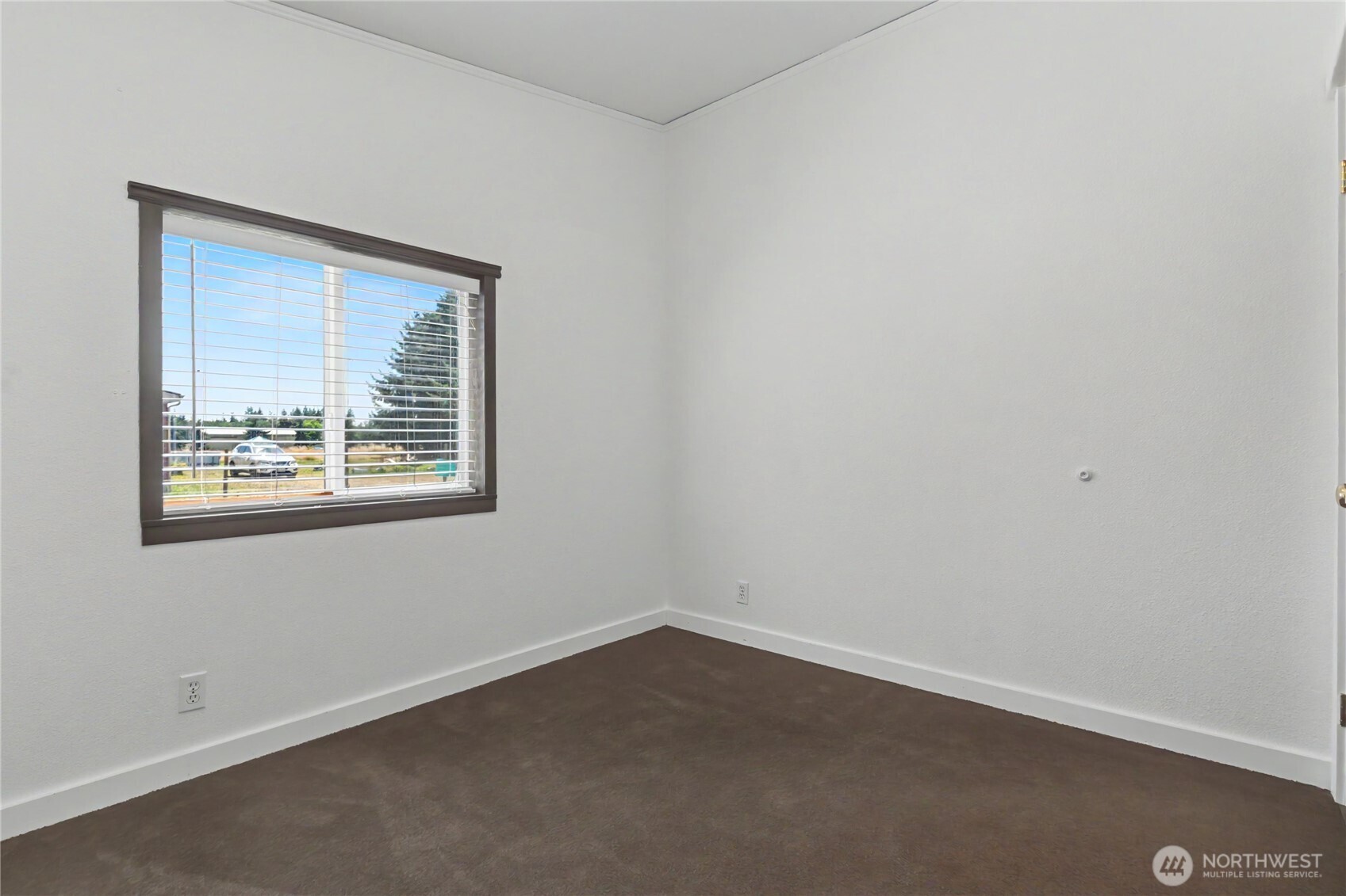 8619 180th Way Property Photo 19