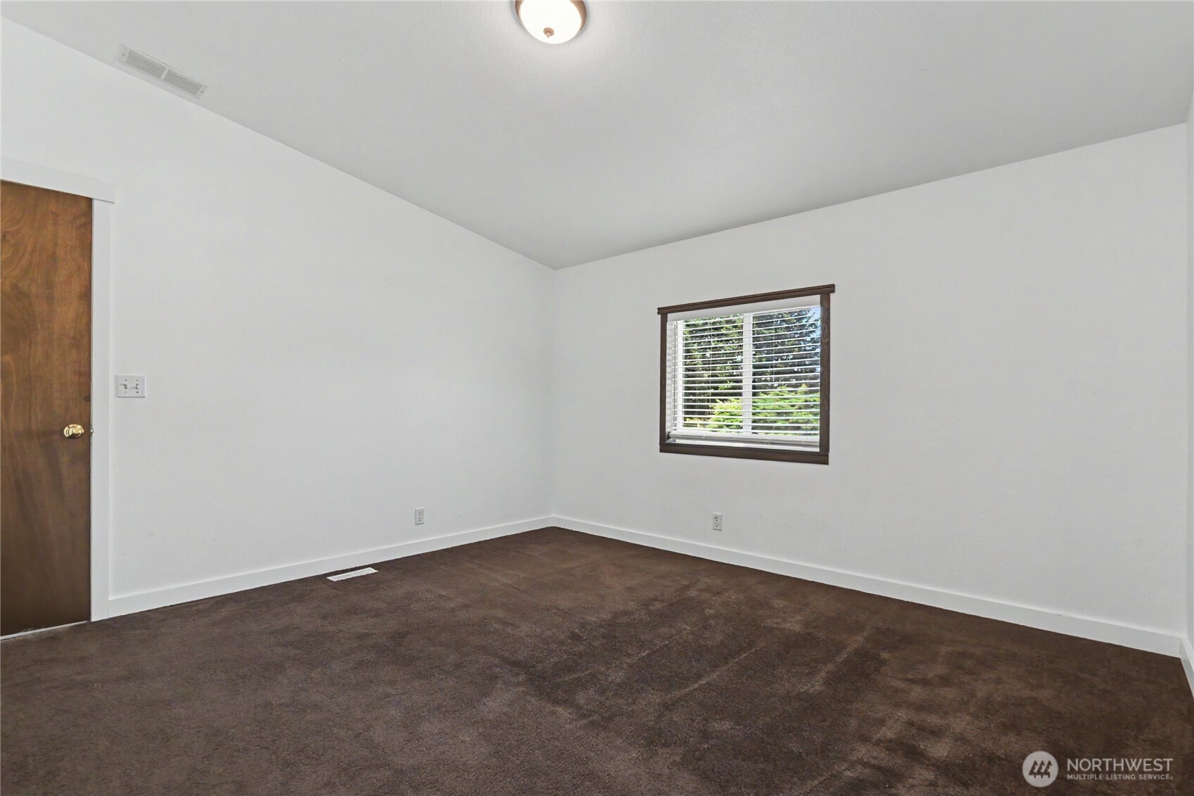 8619 180th Way Property Photo 21