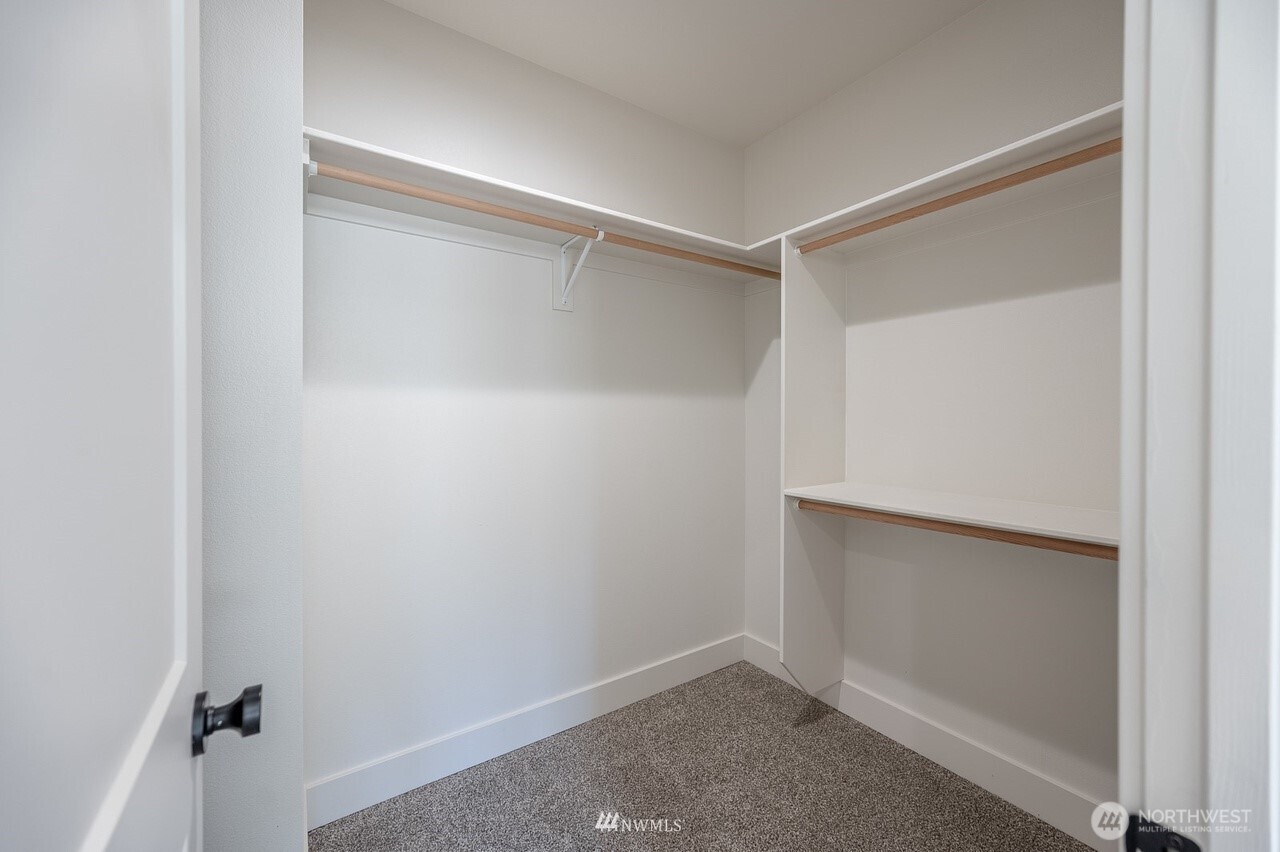 225 W Linden Avenue Property Photo 32