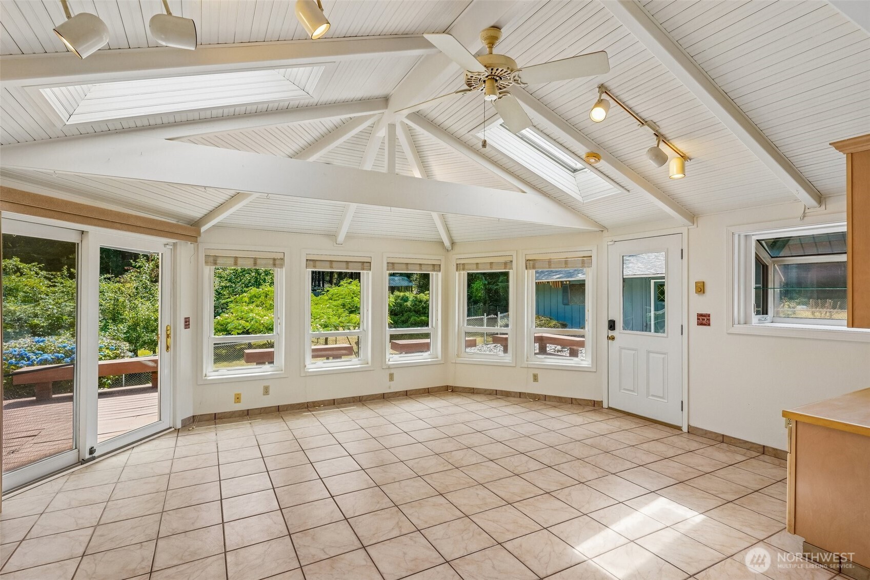 884 Kamus Place Property Photo 17