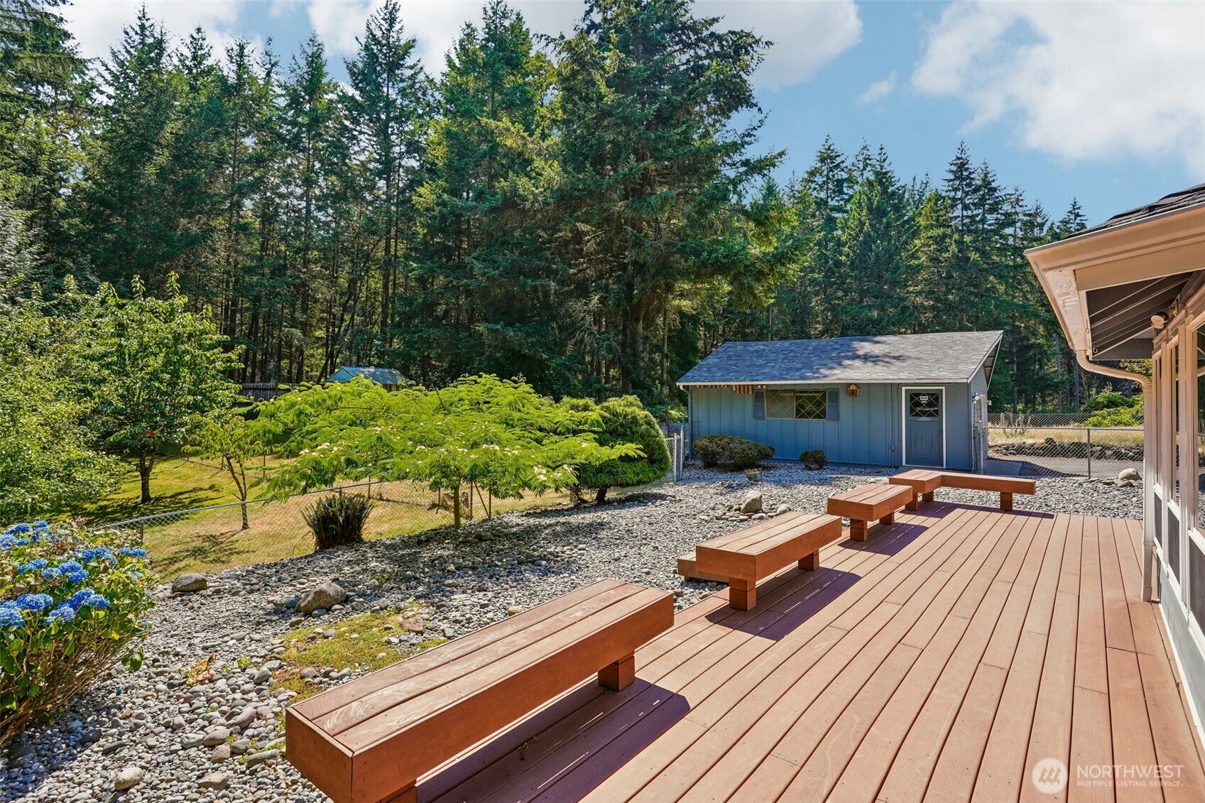 884 Kamus Place Property Photo 31