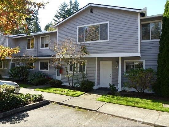 1526 192nd Street M-5 Property Photo 2