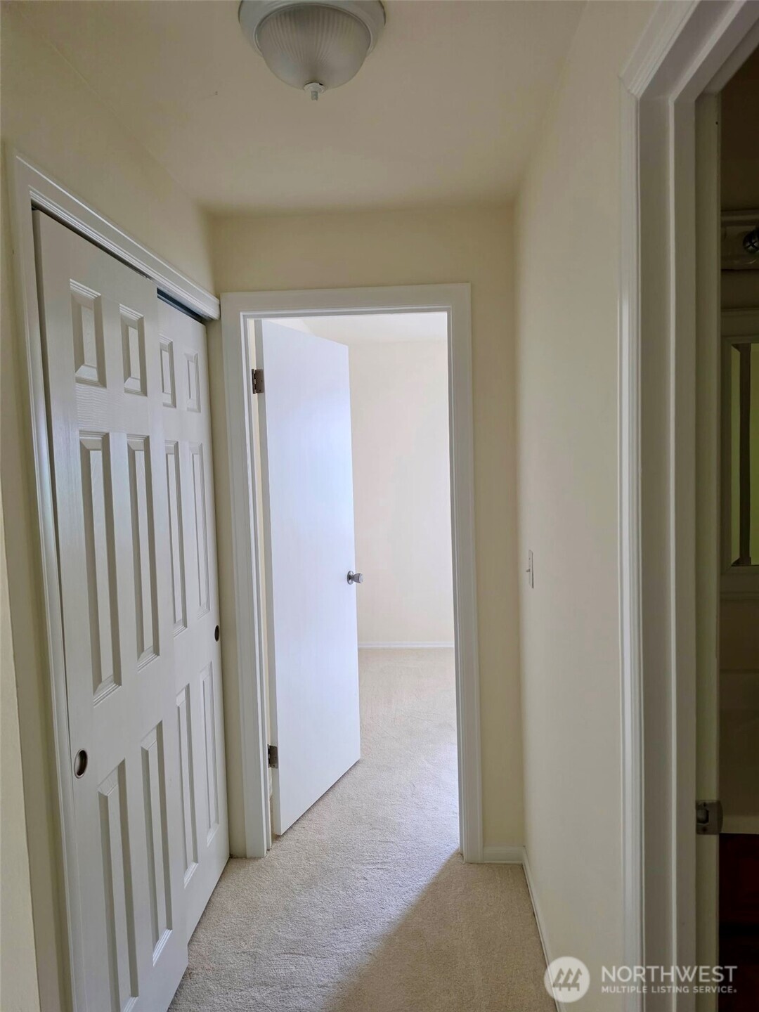 1526 192nd Street M-5 Property Photo 11
