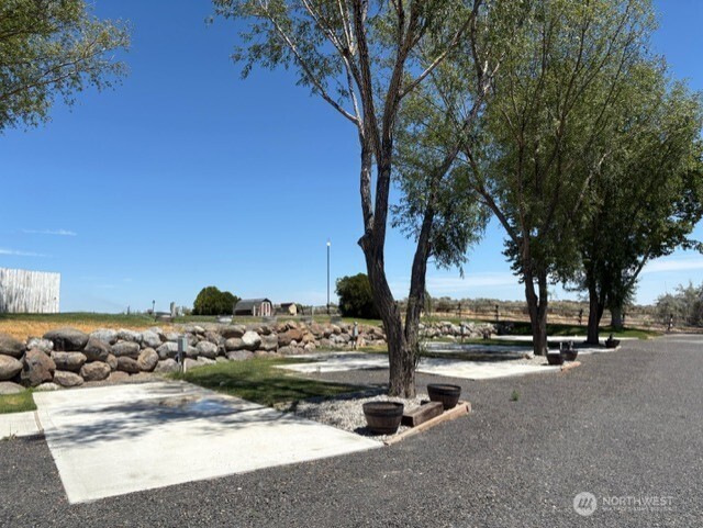6996 Hwy 262 Property Photo 5
