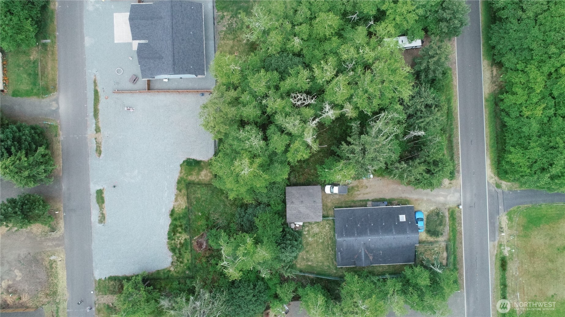 543 Duck Lake Drive Property Photo 7