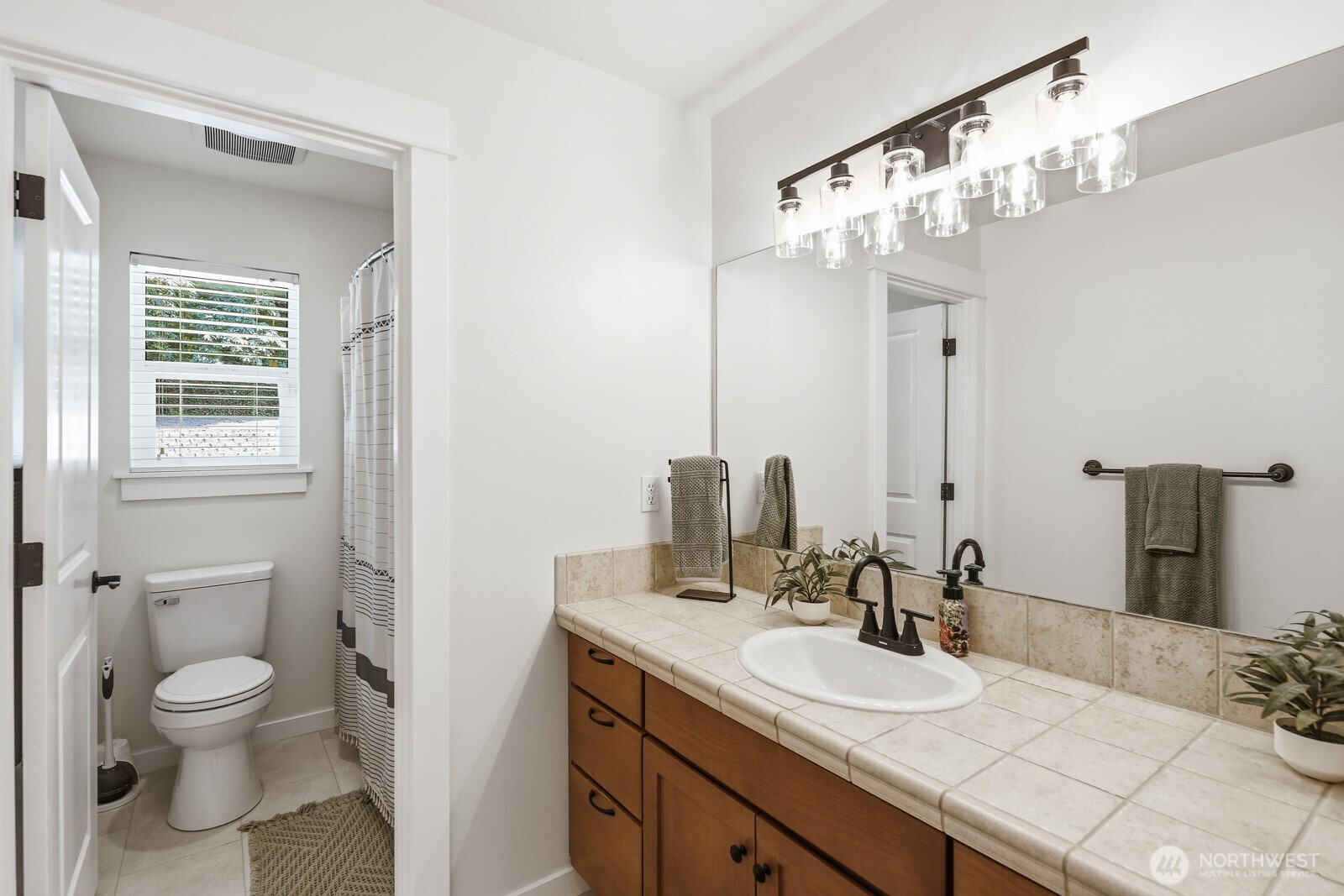 14909 180th Place Property Photo 28
