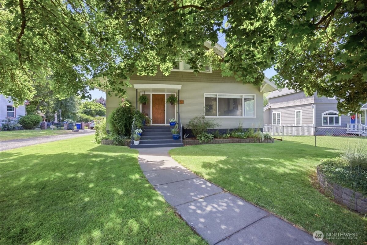 400 Coppei Avenue Property Photo 3