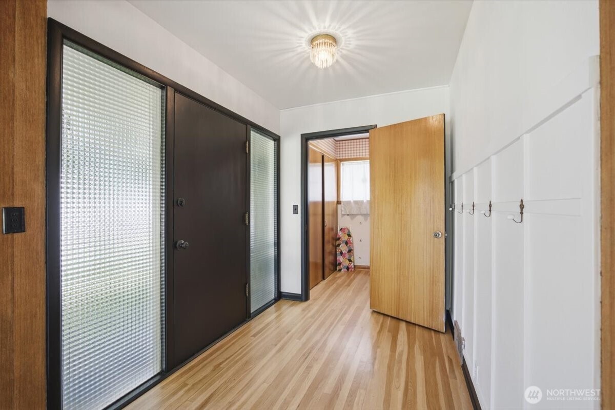 400 Coppei Avenue Property Photo 4