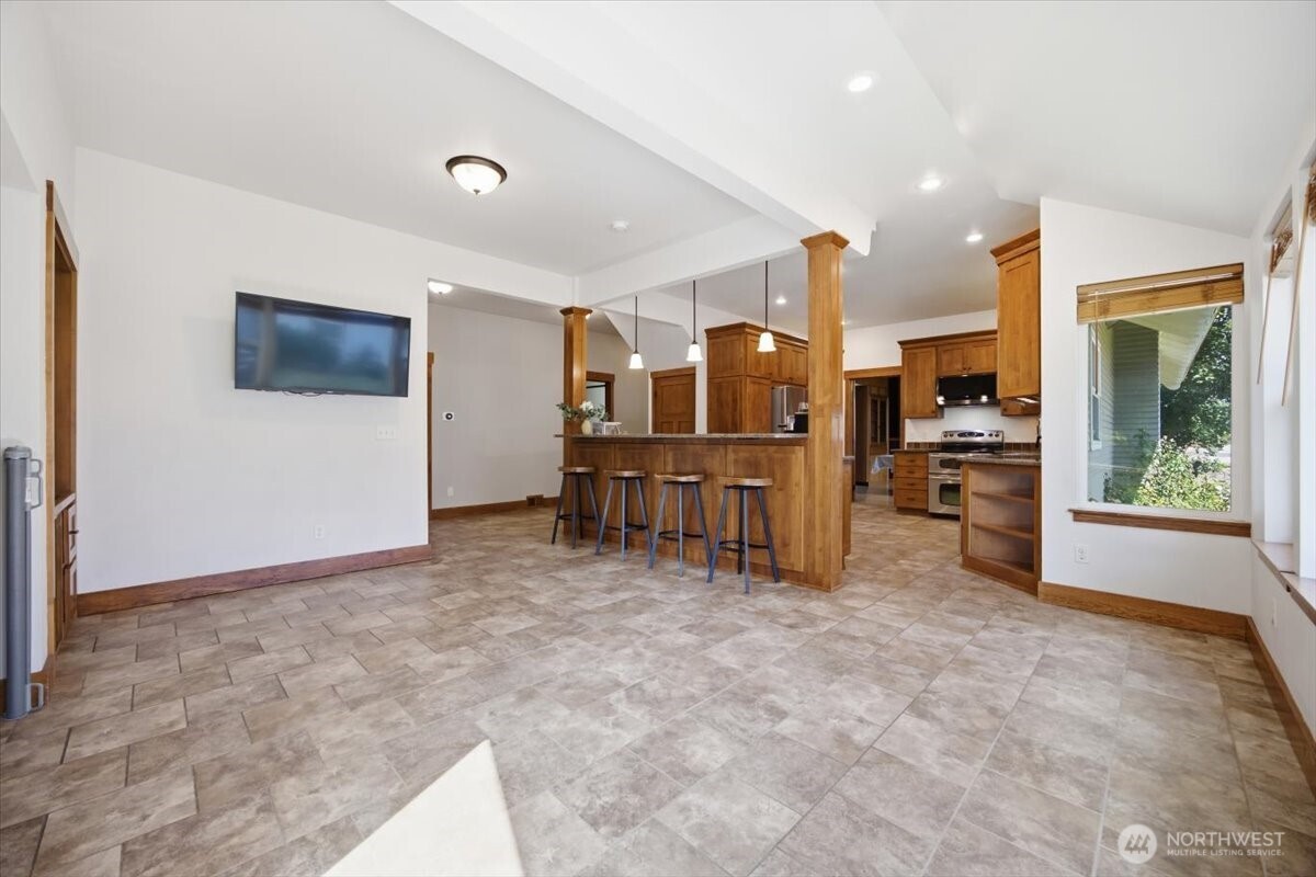 400 Coppei Avenue Property Photo 13