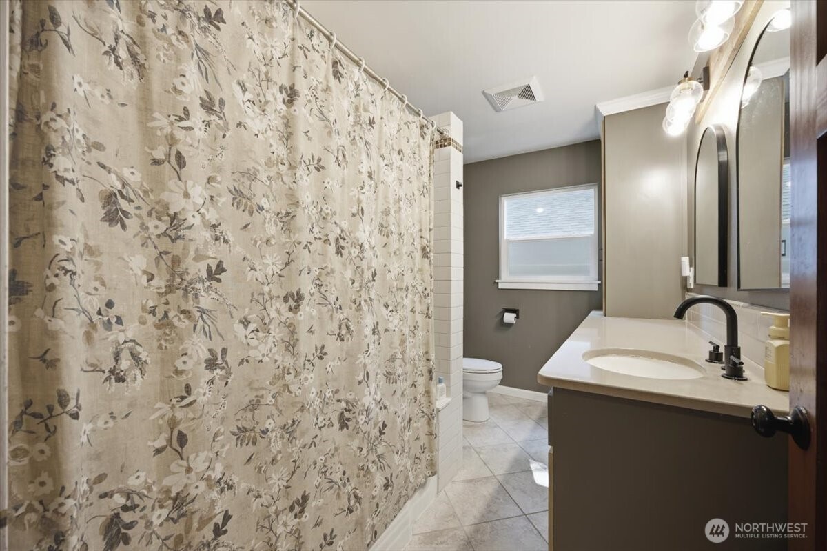400 Coppei Avenue Property Photo 17