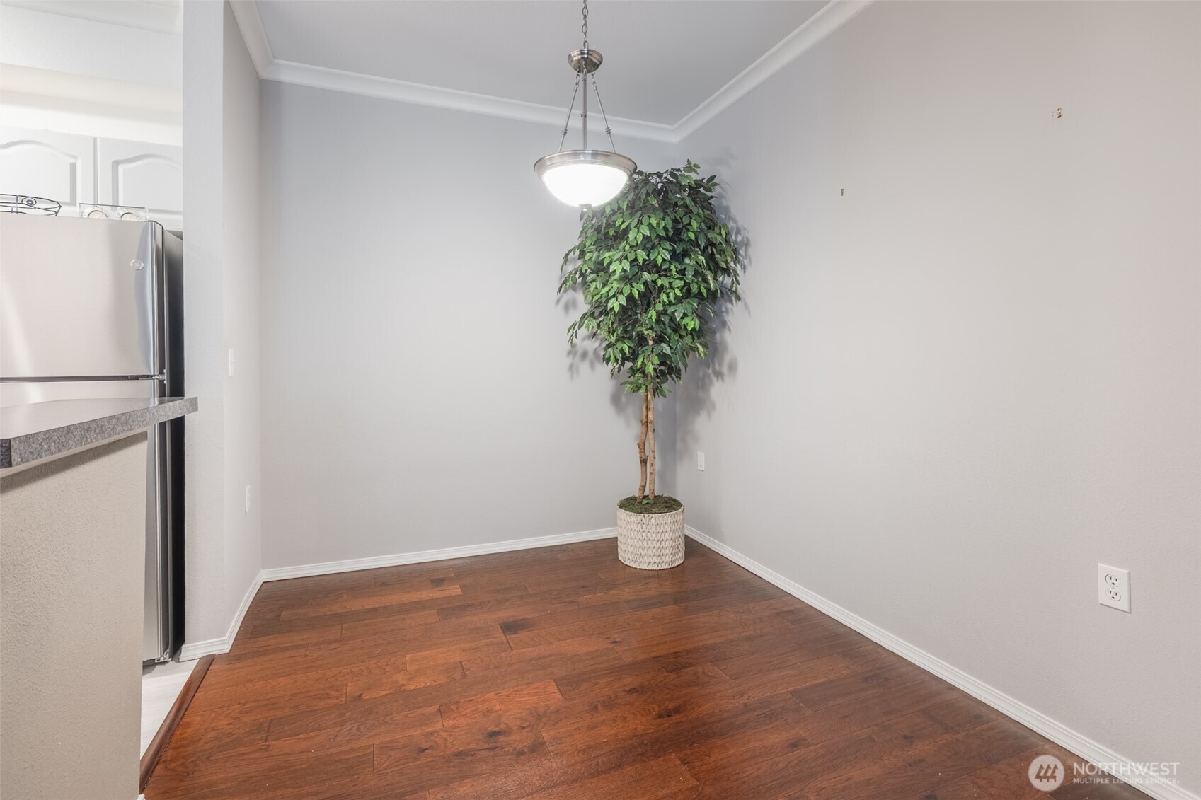 801 N Rainier Avenue F231 Property Photo 9