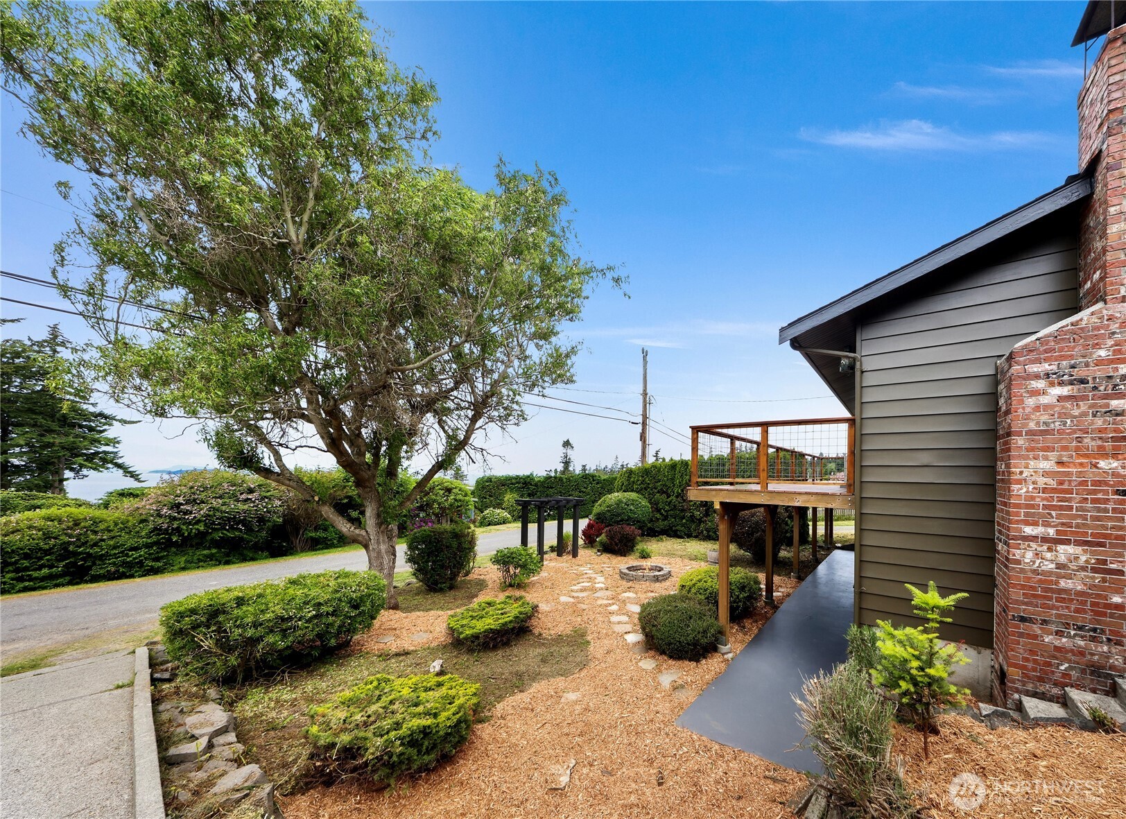 2536 Island View Lane Property Photo 8