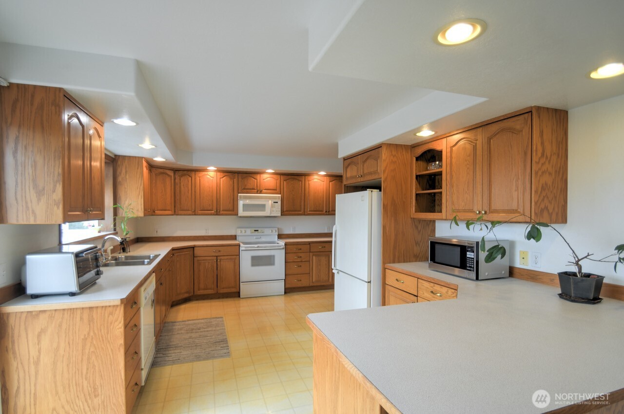 77 Rue Creek Road Property Photo 8