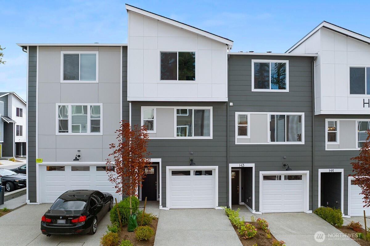 16823 Alder Way H2 Property Photo 1