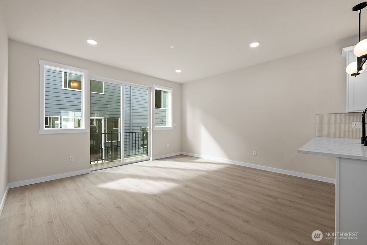 16823 Alder Way H2 Property Photo 12