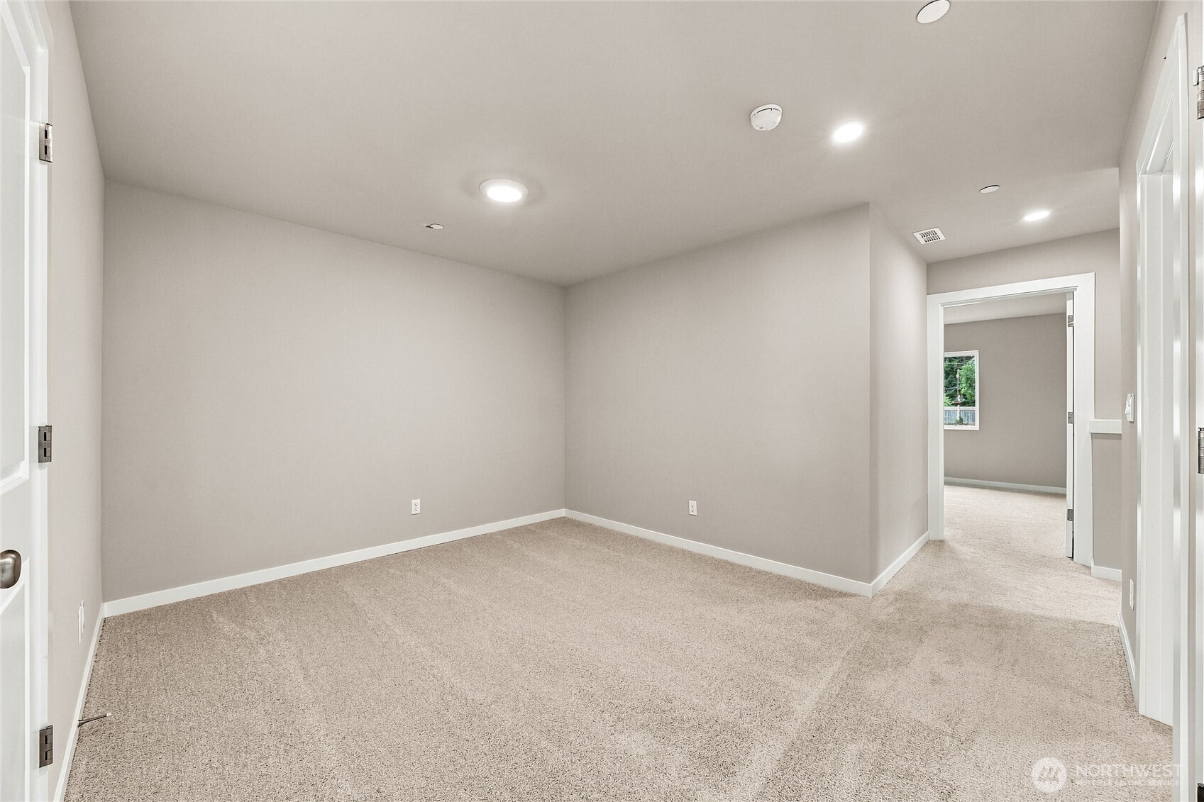 13901 11th Place B Property Photo 15